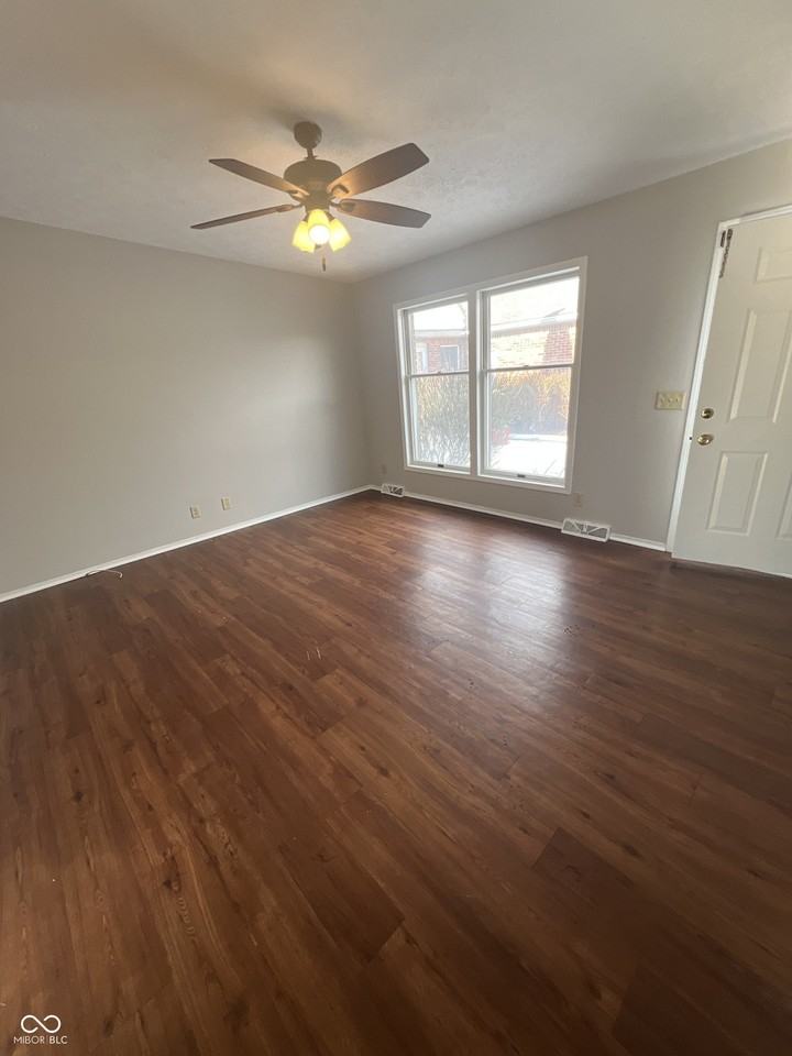 1807 Riley Rd - Photo 4 of 13