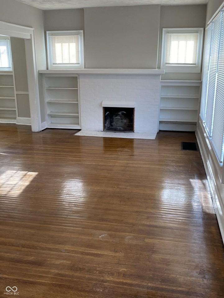 4025 N Kenwood Ave - Photo 3 of 17