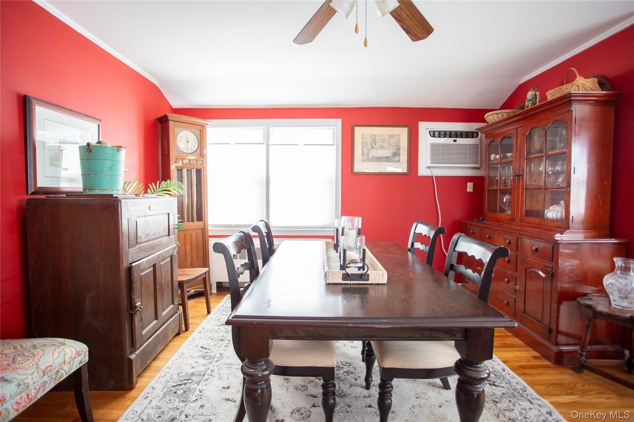 274 W Walnut St - Photo 4 of 17