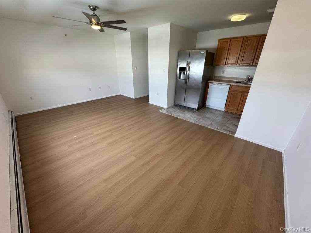 103 Horizon Ct Unit B #B - Photo 3 of 12