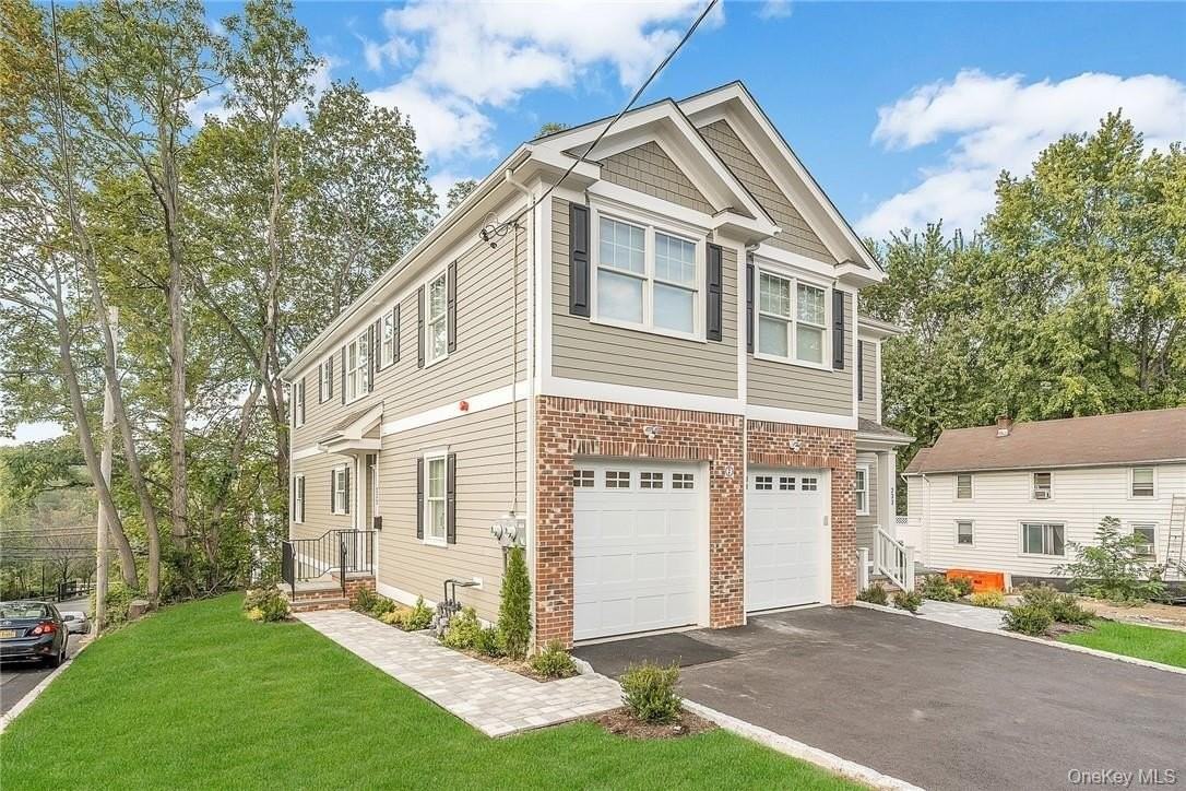 233 Lincoln Ave E Unit B #B - Photo 2 of 36