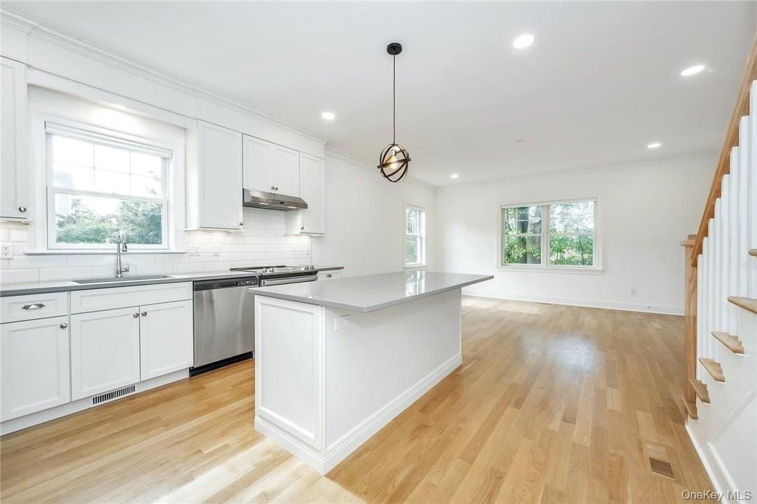 233 Lincoln Ave E Unit B #B - Photo 7 of 36