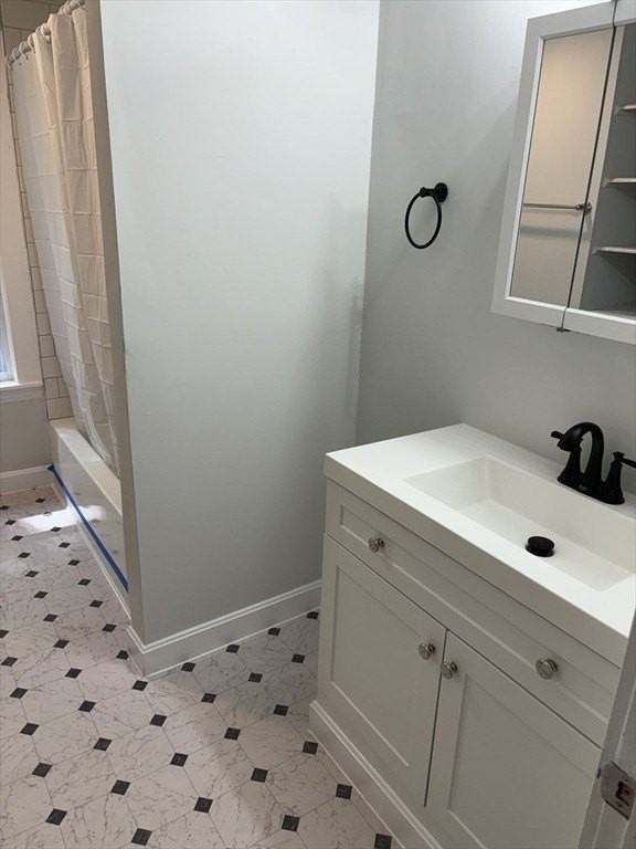 8 Lee St Apt 2 #2 - Photo 3 of 15