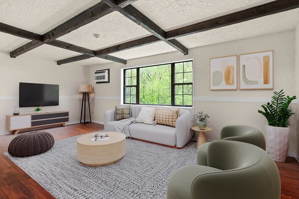 50 Spencer Rd Apt 24 #24 - Photo 4 of 28