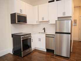 261 W Newton St Apt 3 #3 - Photo 1 of 1