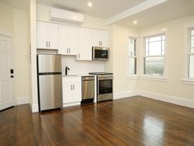 261 W Newton St Apt 4 #4 - Photo 1 of 1