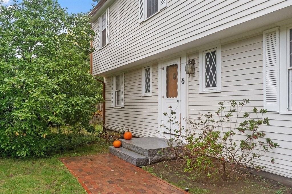 6 John Matthews Rd - Photo 3 of 33