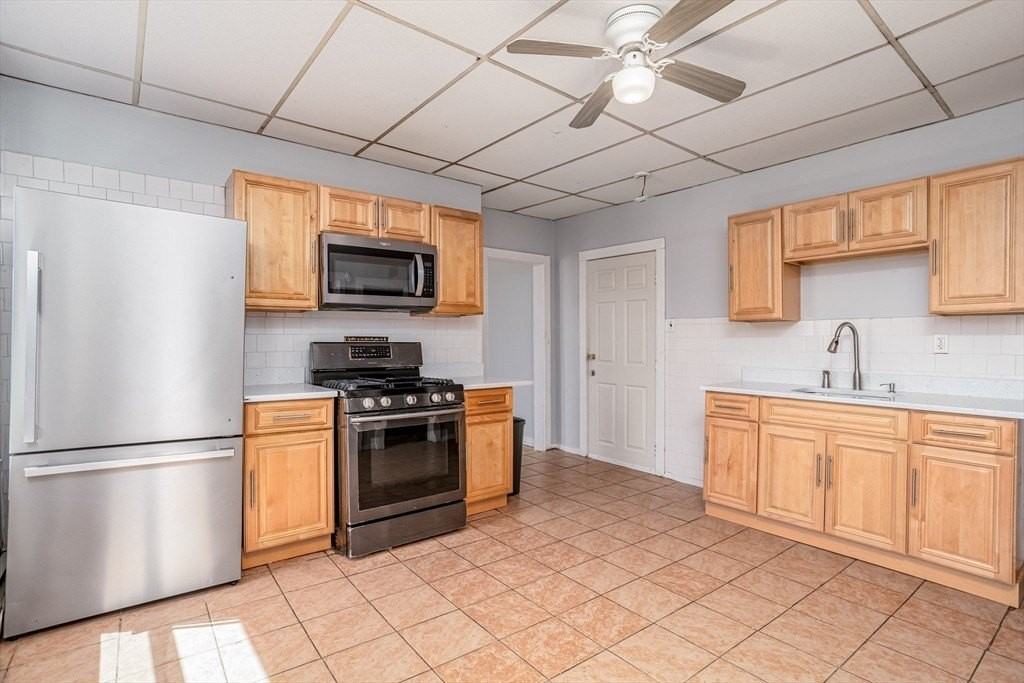 155 Salem St Apt 4 #4 - Photo 3 of 26