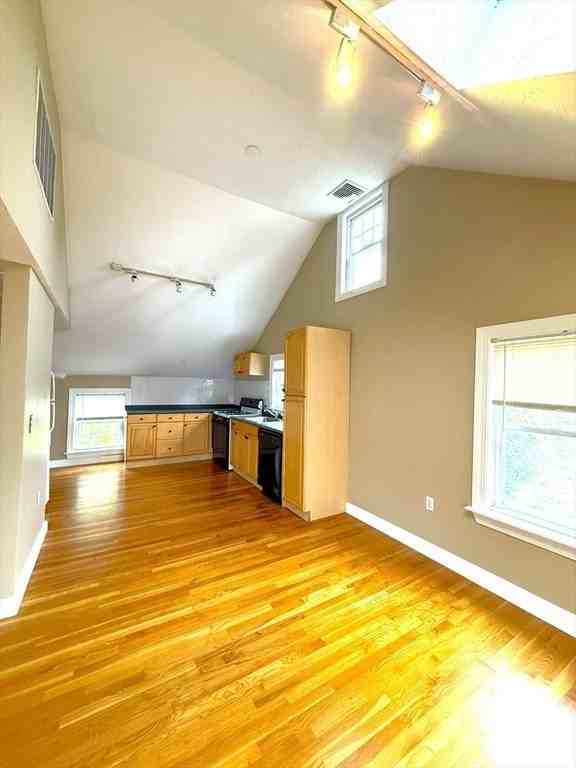 6 Skillings Rd Unit 2 #2 - Photo 2 of 8