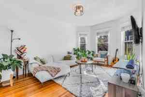 featured image of 26 Peverell St Apt 2 #2