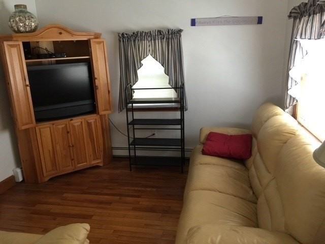 9 Beach St - Photo 6 of 10