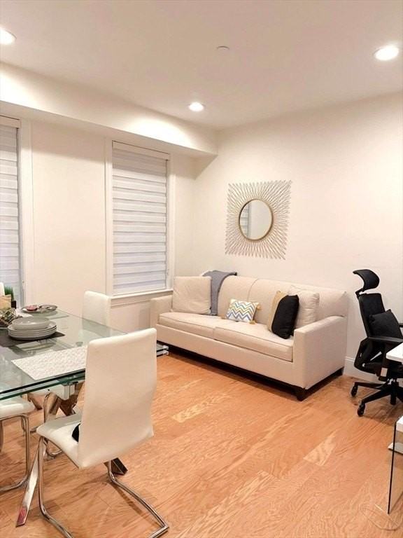 7 Lily Pond Ln Unit 7 #7 - Photo 7 of 31