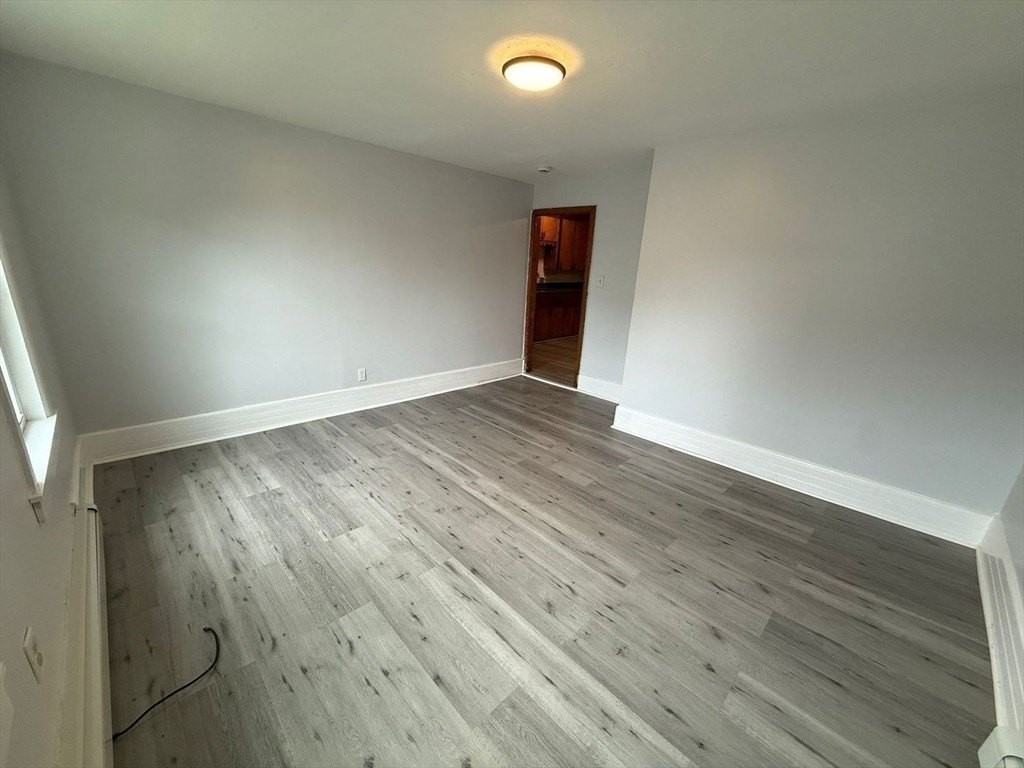 59 Cross St Unit 1r #1R - Photo 6 of 14