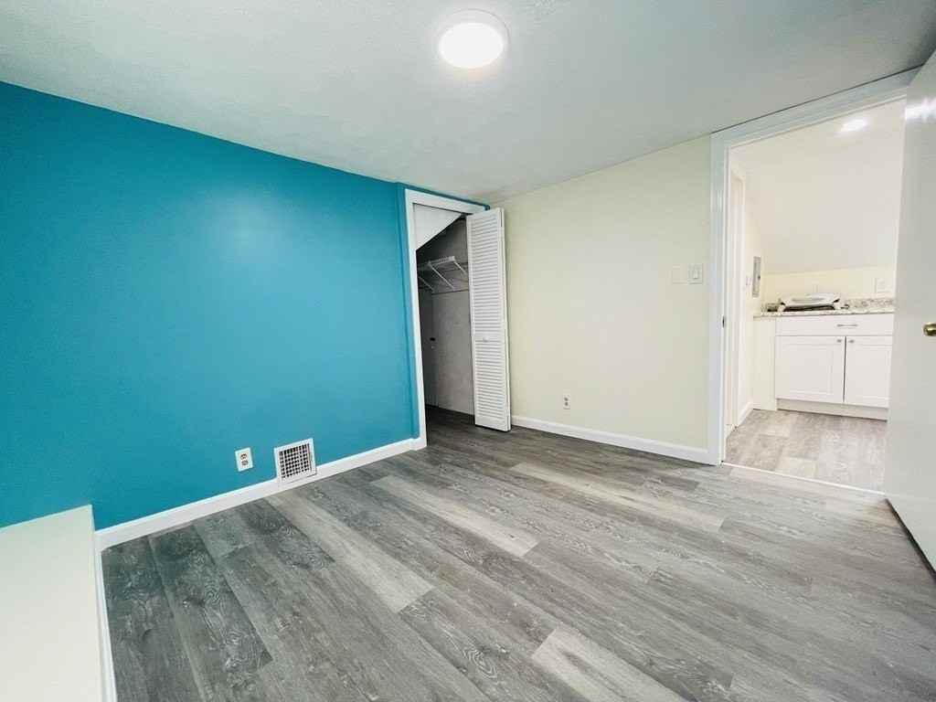 5 Parkdale St Unit B #B - Photo 6 of 13