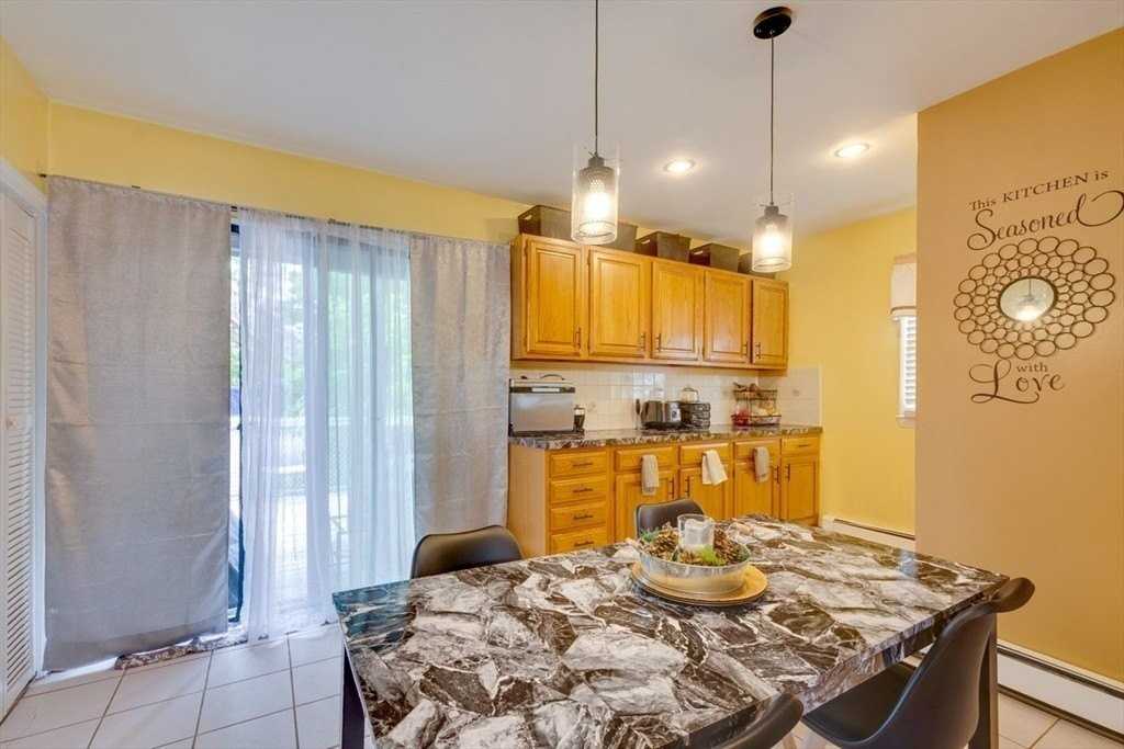 15 Grant St Apt 2 #2 - Photo 5 of 18