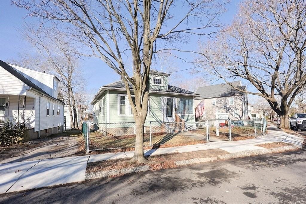 55 Glenellen Rd - Photo 3 of 41