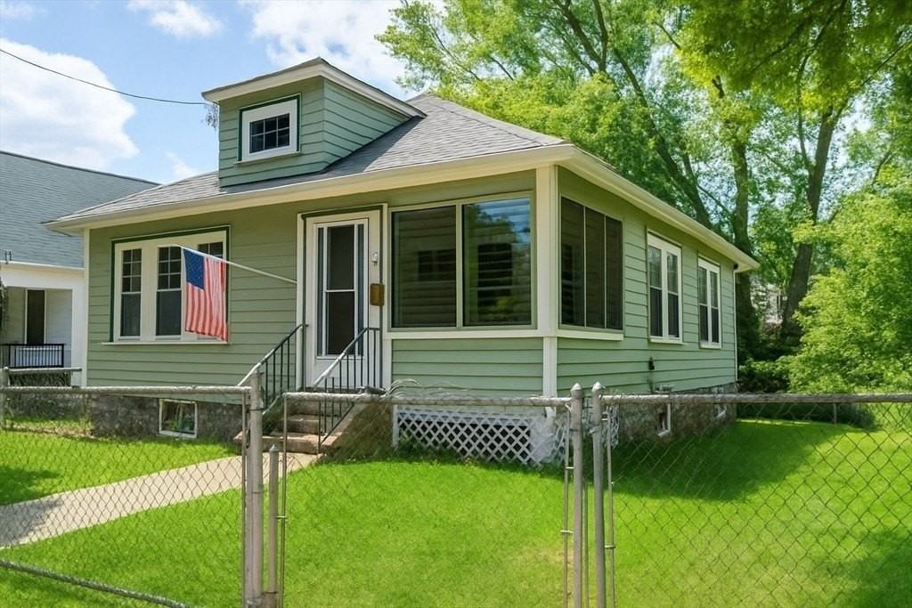 55 Glenellen Rd - Photo 4 of 41