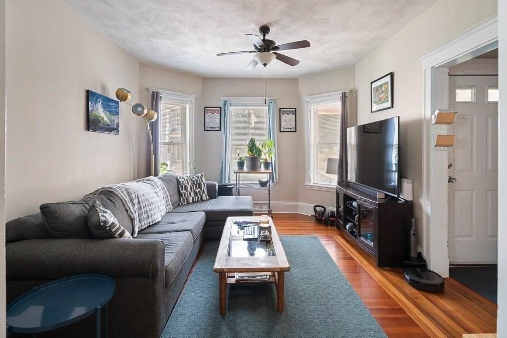 44 Greenleaf Ave Unit 1 #1 - Photo 4 of 18