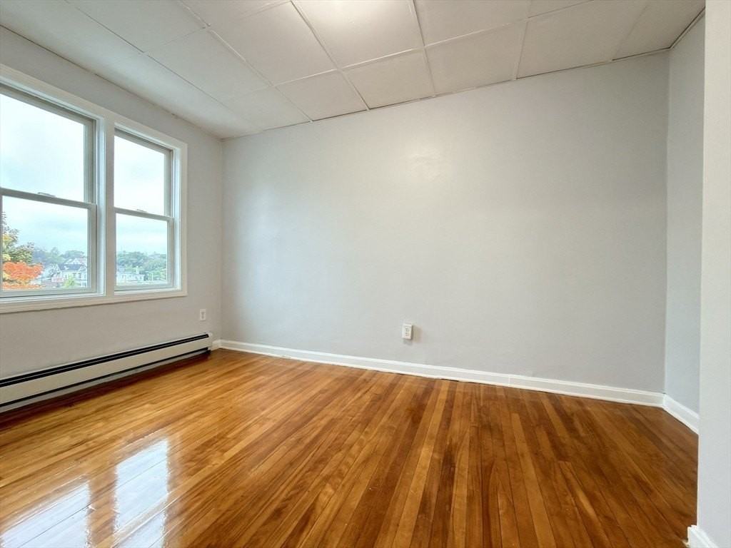 3 Allen St Apt 6 #6 - Photo 4 of 28