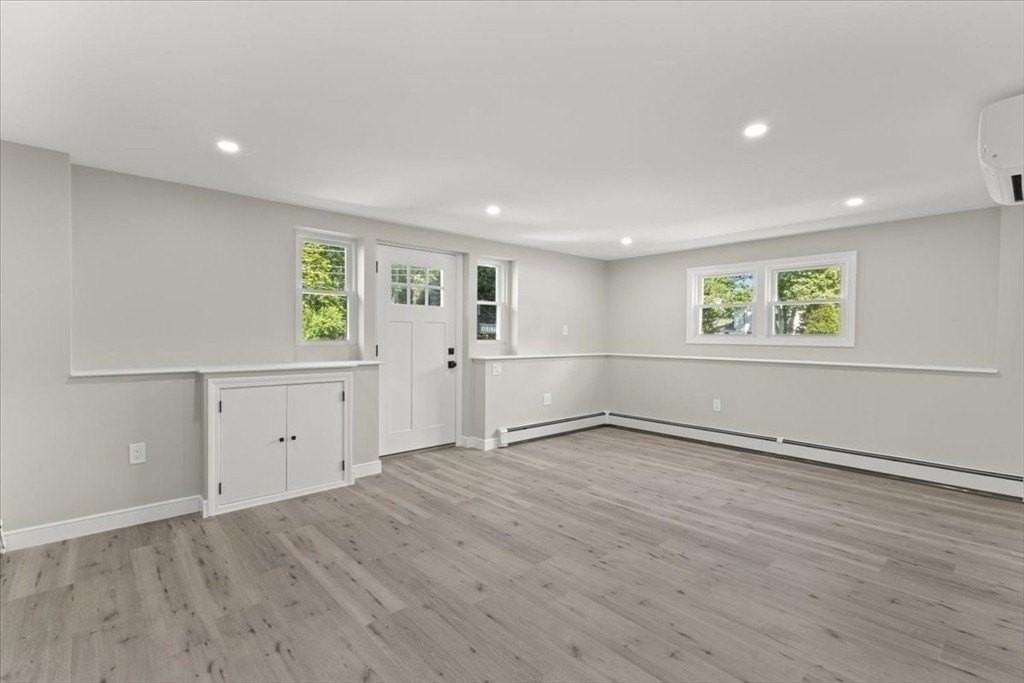 19 Coach Ln Unit 1 #1 - Photo 7 of 40