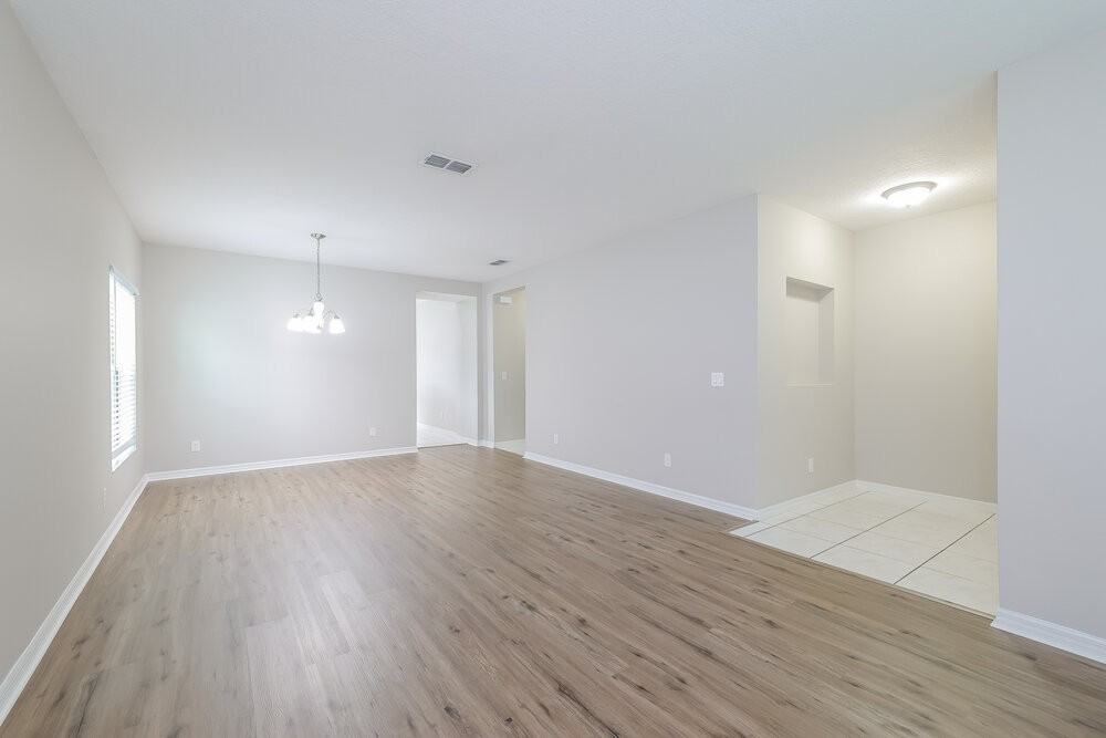 4602 Caverns Dr - Photo 3 of 16