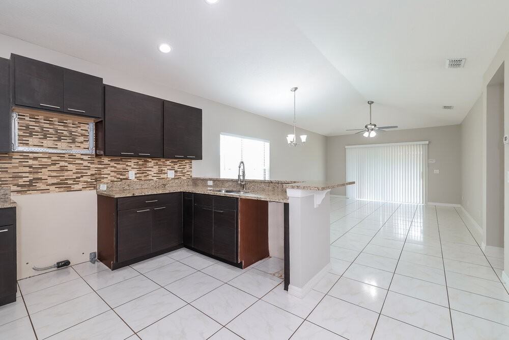 4602 Caverns Dr - Photo 6 of 16