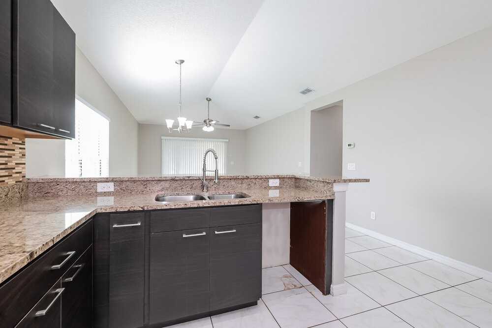 4602 Caverns Dr - Photo 7 of 16