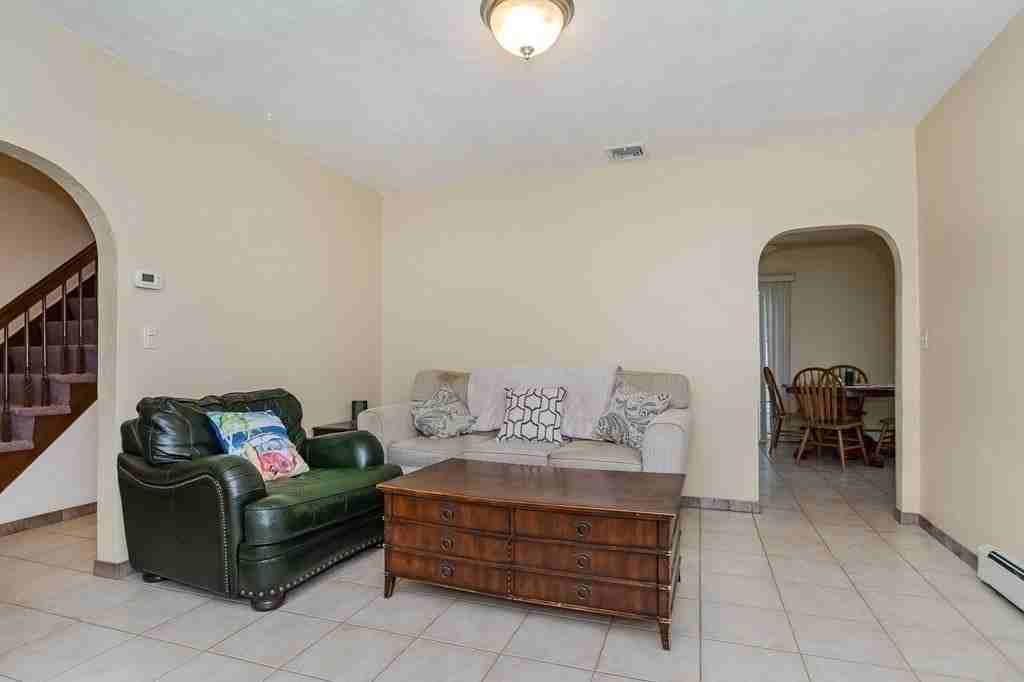 246 Haven St Unit 2 #2 - Photo 4 of 23