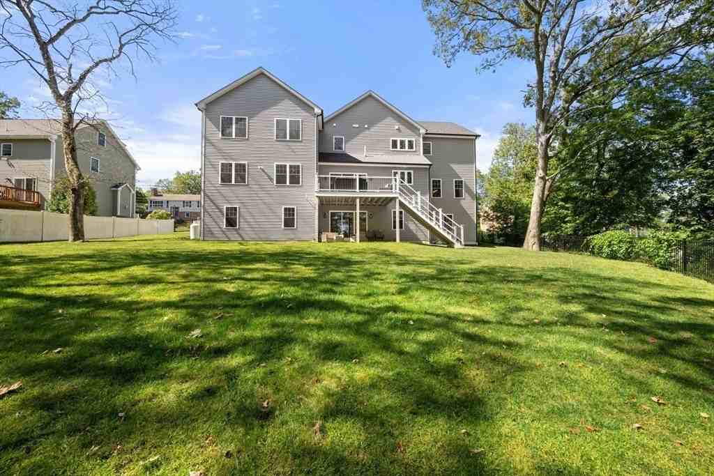 41 Peach Orchard Rd - Photo 2 of 31