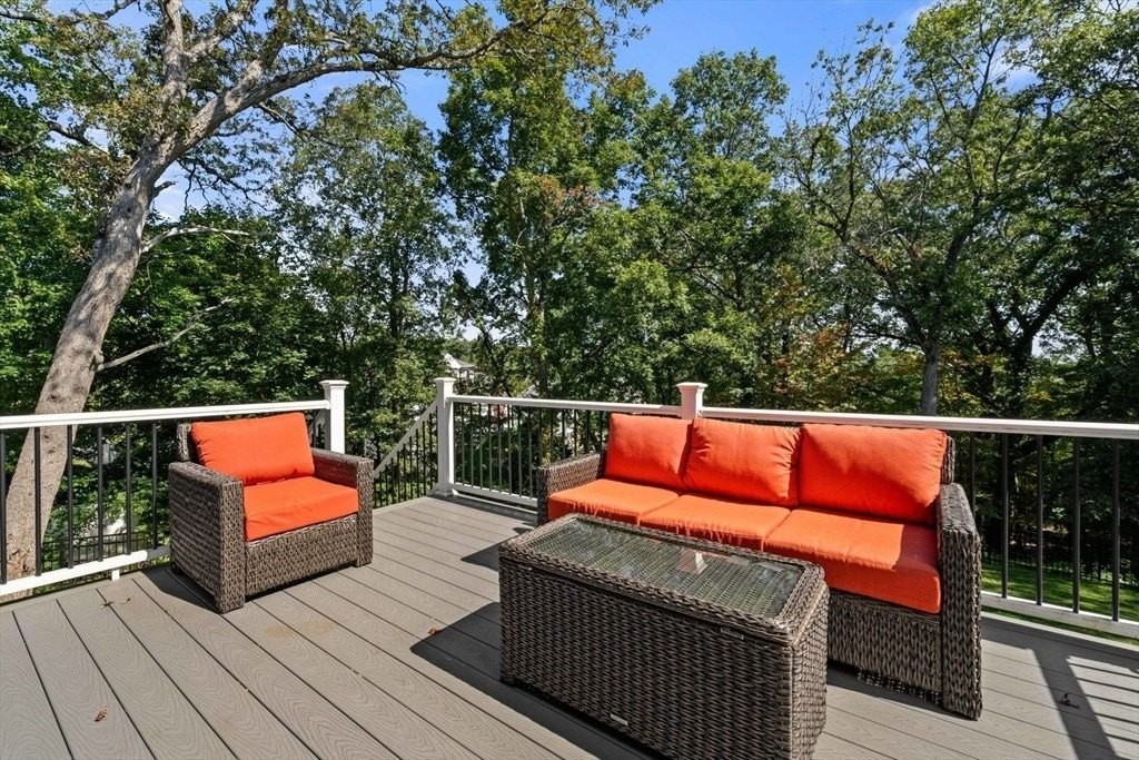 41 Peach Orchard Rd - Photo 3 of 31