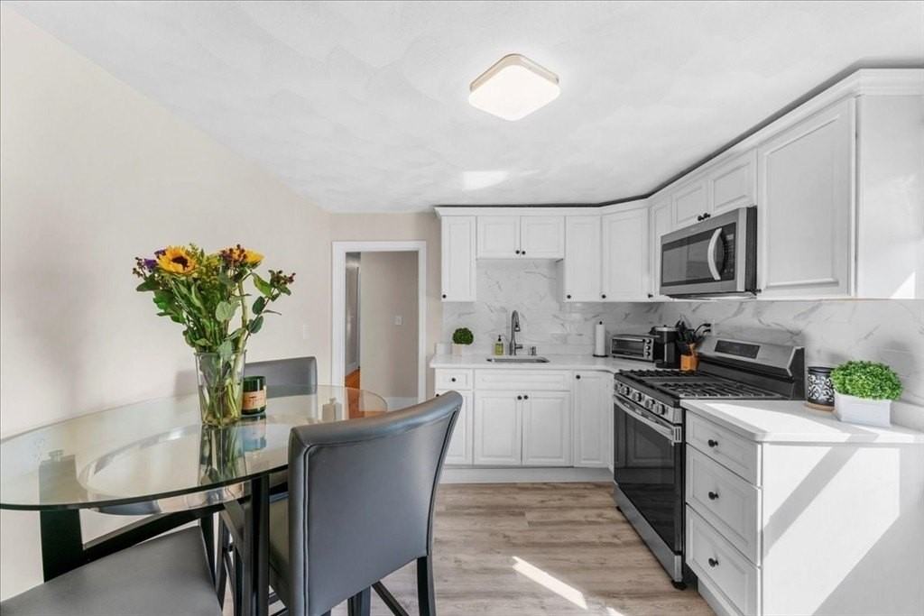 49-A Massasoit Ave Unit 2 #2 - Photo 3 of 19