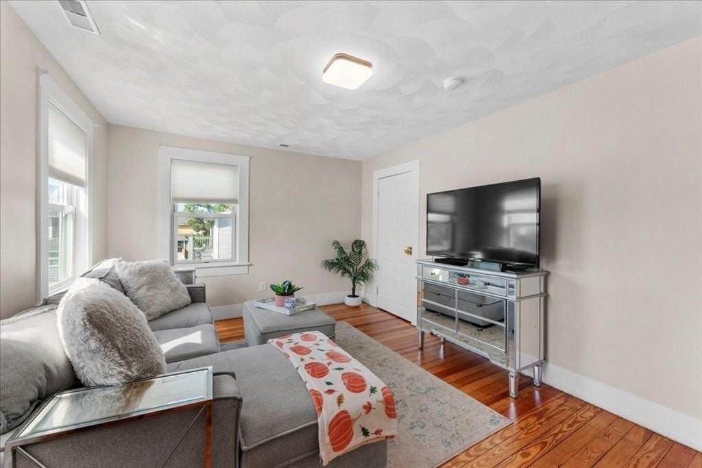 49-A Massasoit Ave Unit 2 #2 - Photo 6 of 19