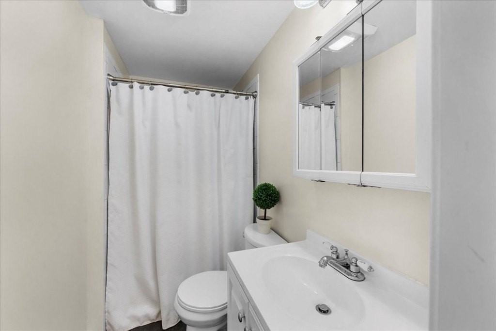 49-A Massasoit Ave Unit 2 #2 - Photo 7 of 19