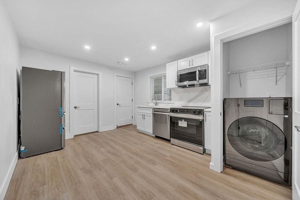 92 Willow St Unit 3 #3