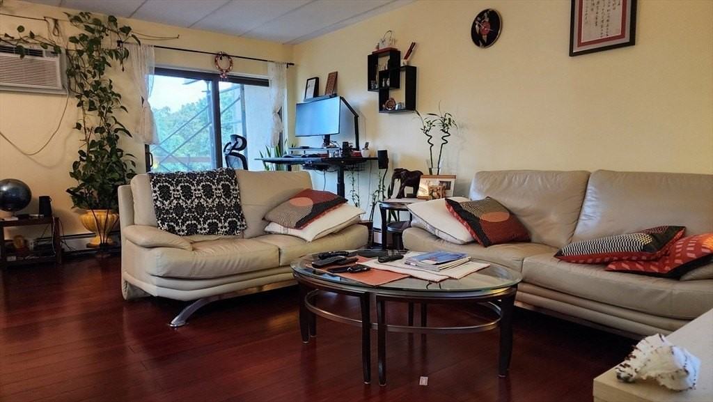 157 Franklin St Apt D1 #D1 - Photo 5 of 16