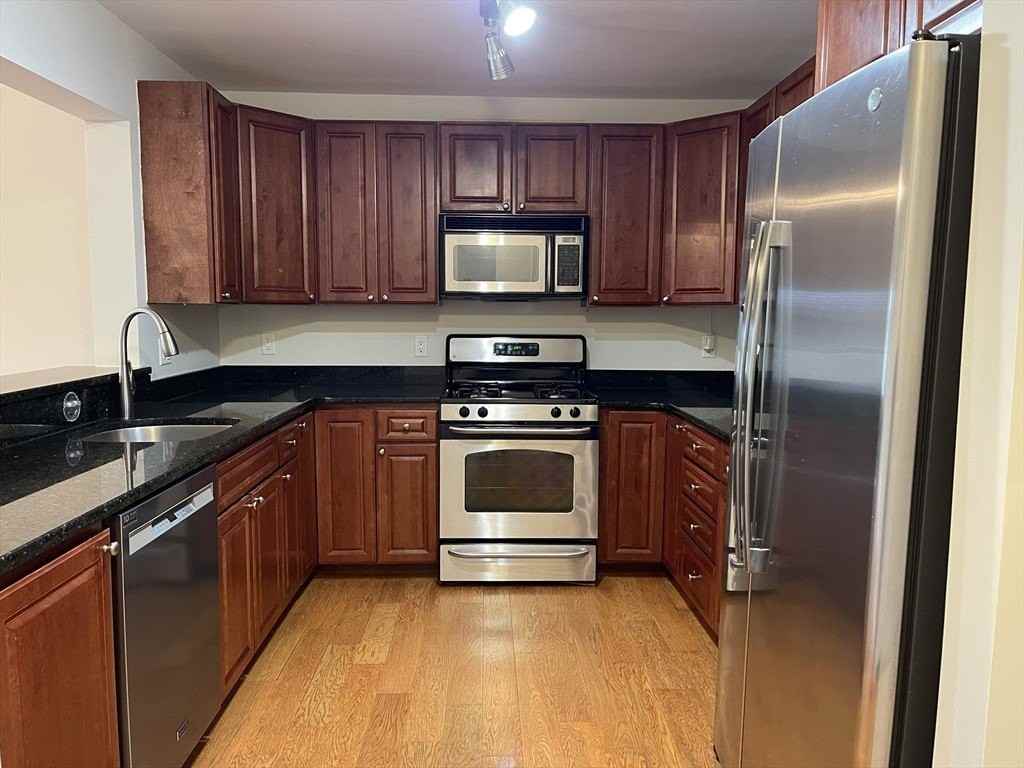 5170 Washington St Unit 3 #3 - Photo 6 of 42