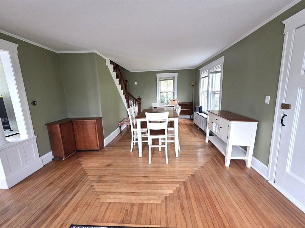 1168 Grafton St - Photo 3 of 15