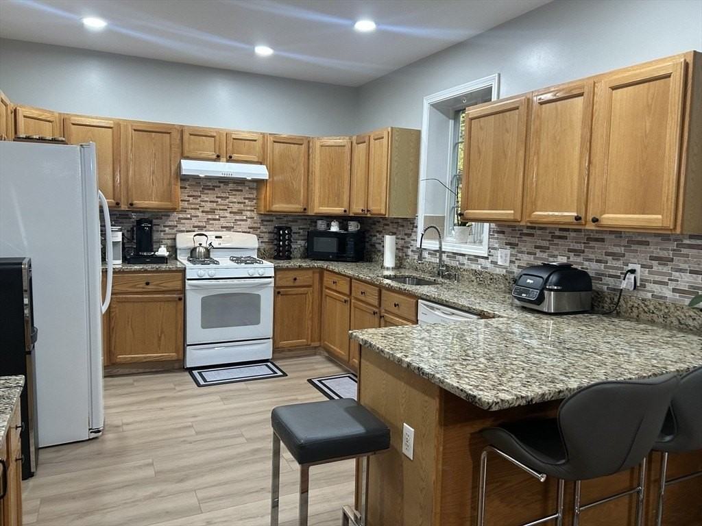 6 Candlewood Ln Unit 1 #1 - Photo 6 of 29