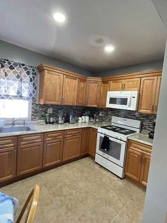 593 Park St Apt 2 #2 - Photo 4 of 17