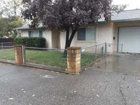 831 Oak St #1 - Photo 1 of 1