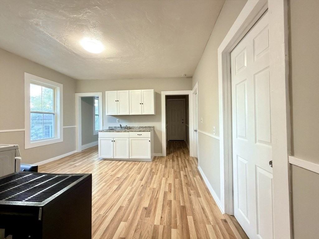 16 1/2 Winslow St Unit 2 #2 - Photo 4 of 28