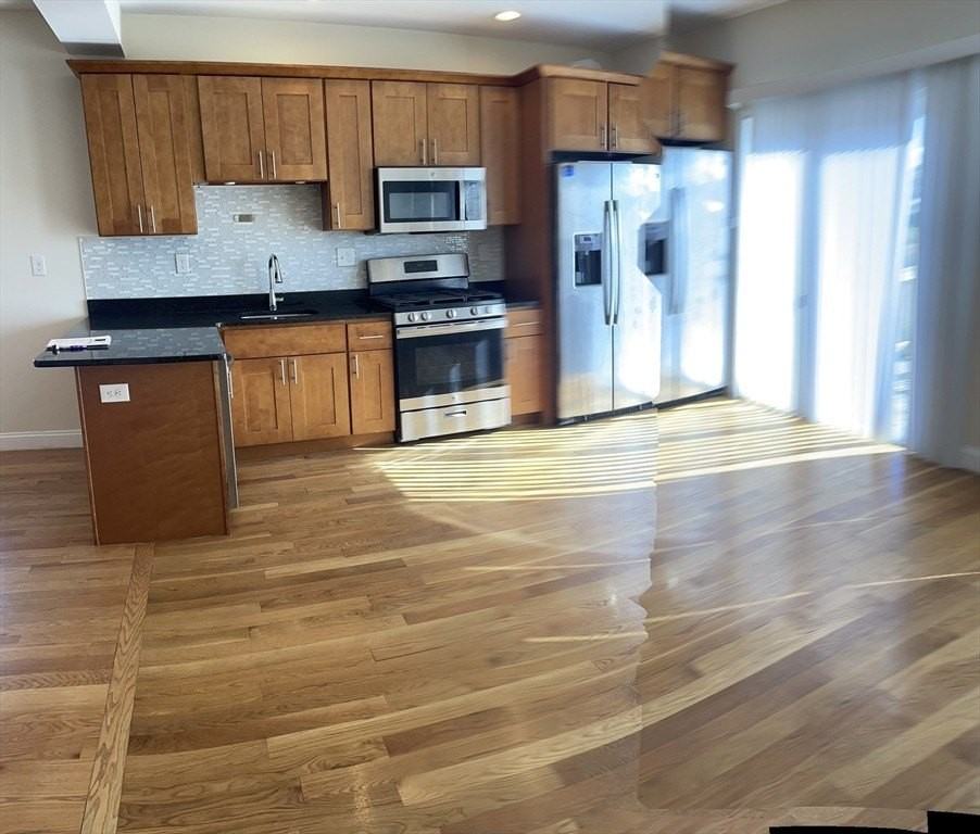 1 Edwin St Unit C #C - Photo 3 of 18