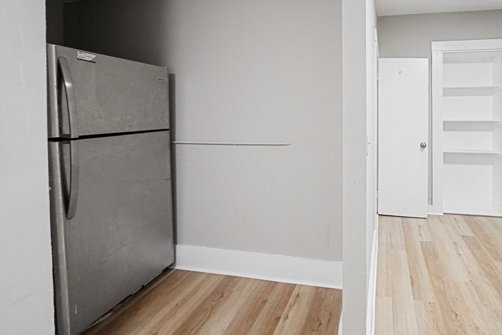 24 Charlton St Apt 7 #7 - Photo 3 of 17