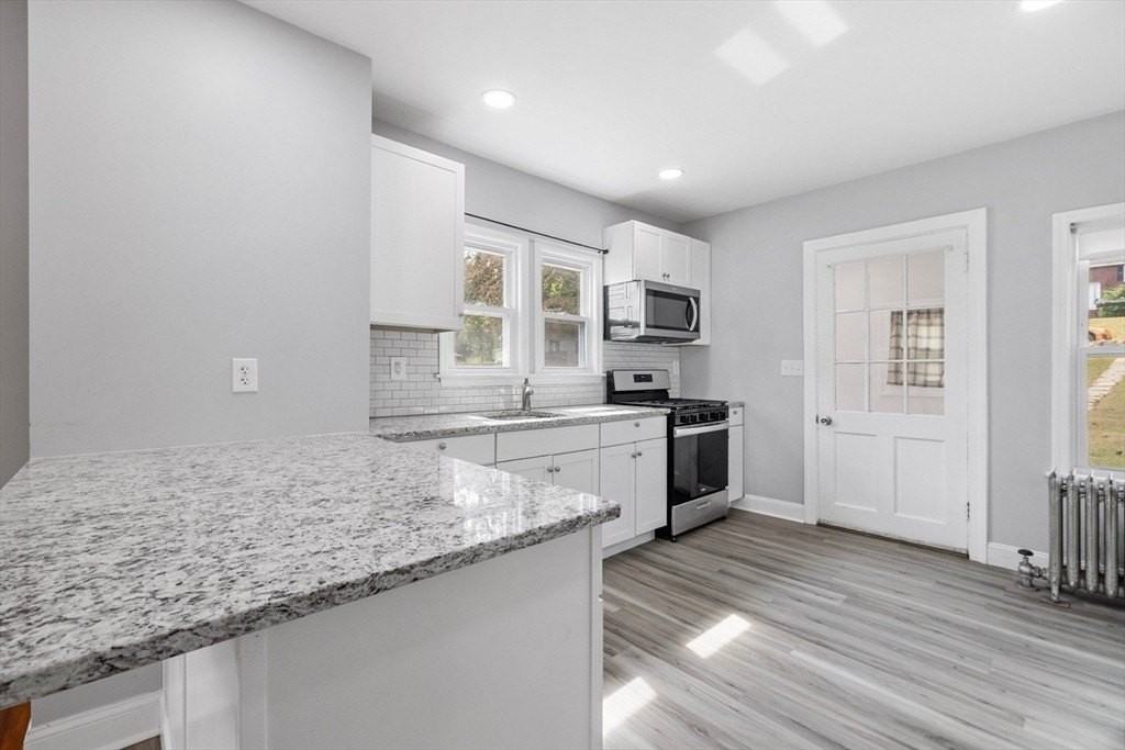 117 Gorham St - Photo 3 of 23