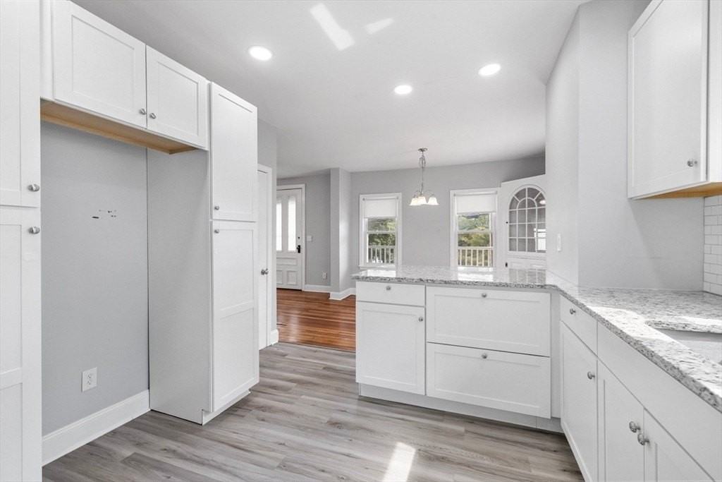 117 Gorham St - Photo 4 of 23