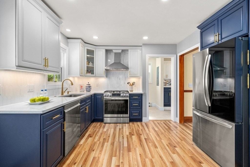 16 Devens St #0 - Photo 5 of 37