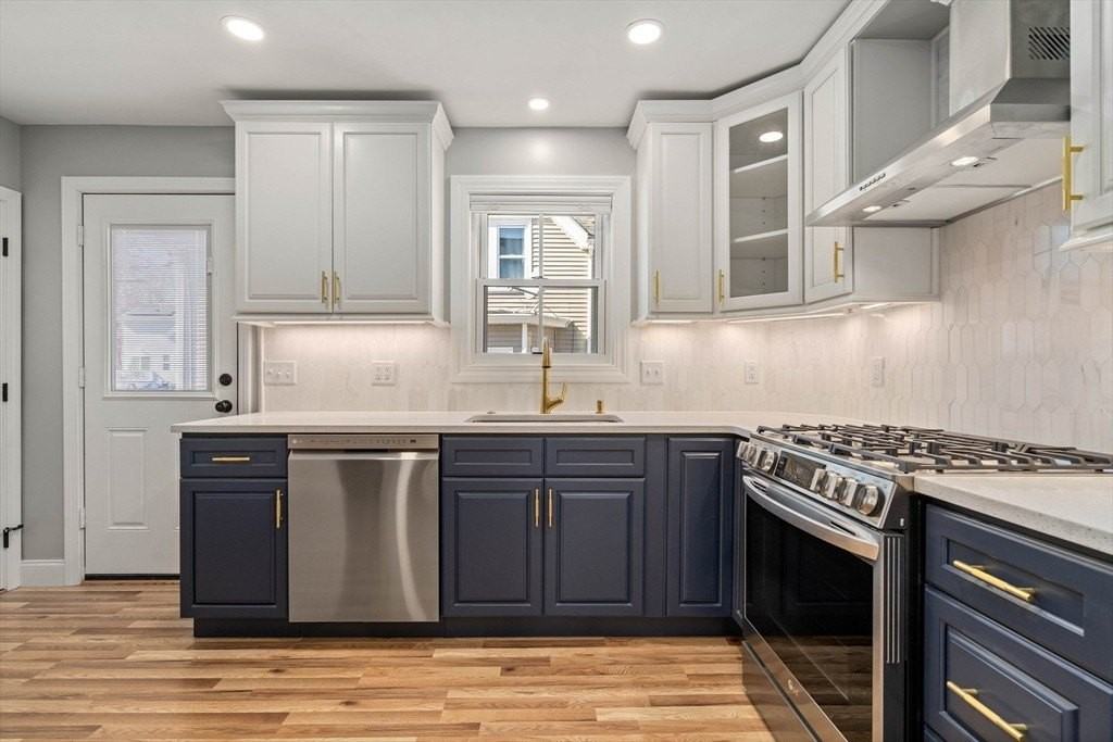 16 Devens St #0 - Photo 6 of 37