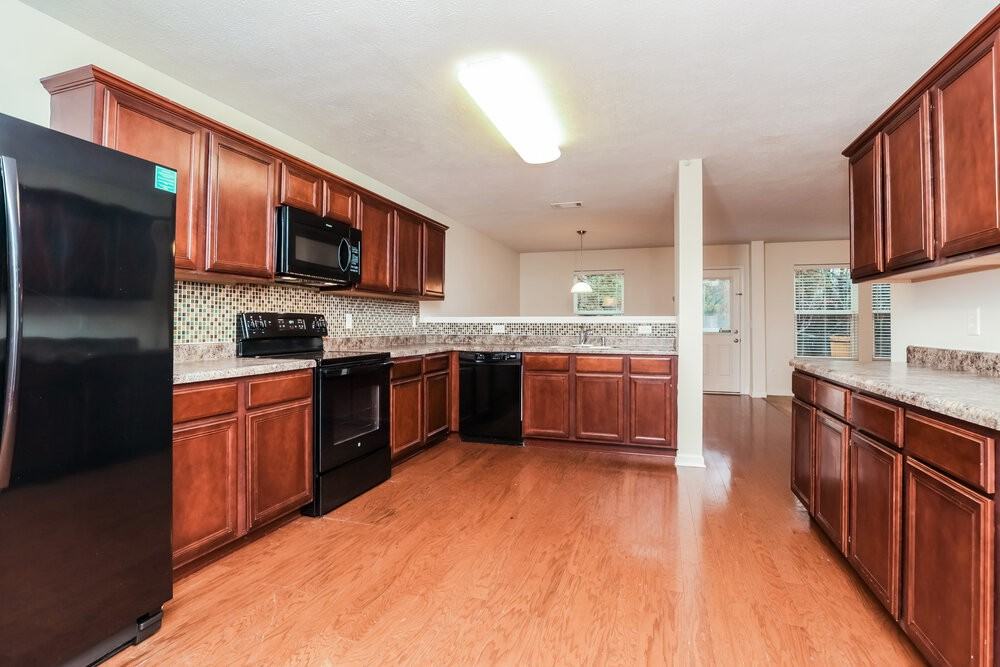 2716 Miranda Dr - Photo 7 of 17