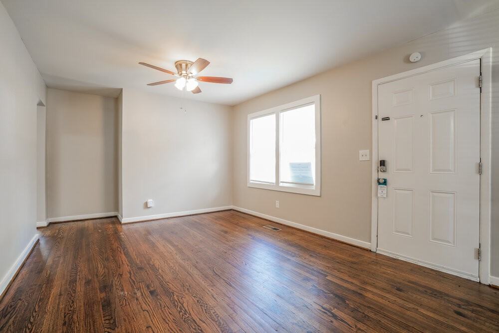 1340 5th Pl Nw - Photo 4 of 16