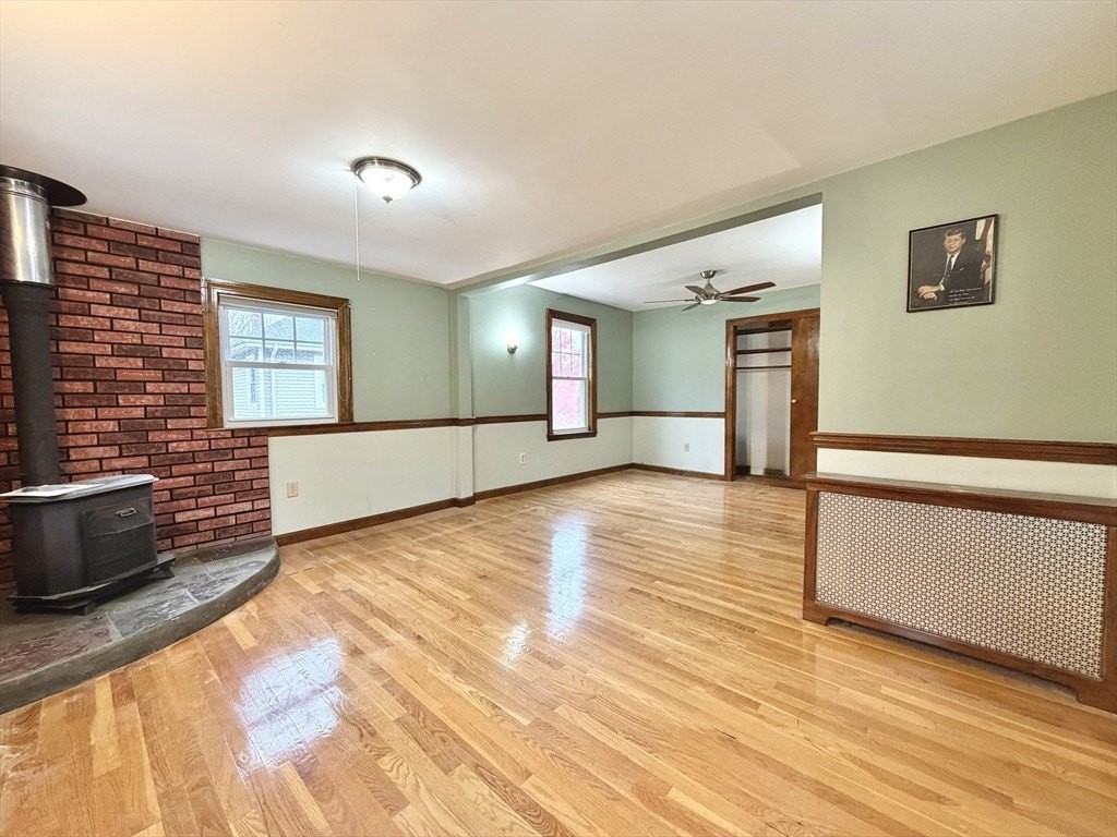 28 Howard St Unit 28 #28 - Photo 2 of 24